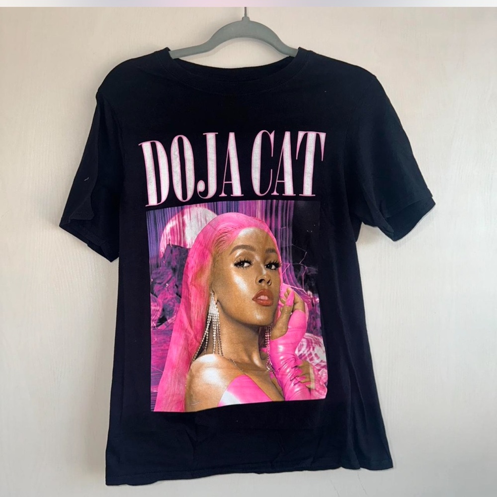 Black Doja Cat Graphic T-Shirt